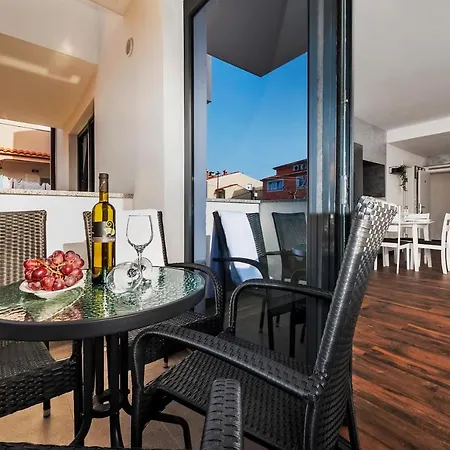 Deluxe Apartments A&A Rovinj Exterior photo