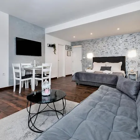 Deluxe Apartments A&A Rovinj Exterior photo