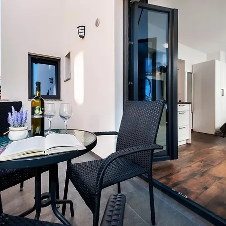 Deluxe Apartments A&A Rovinj Exterior photo