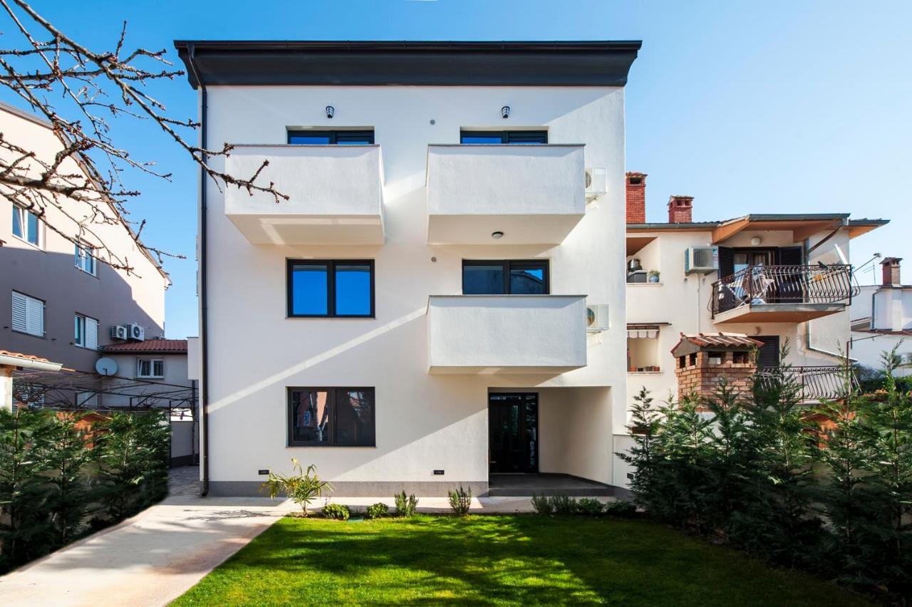 Deluxe A&a Apartma *