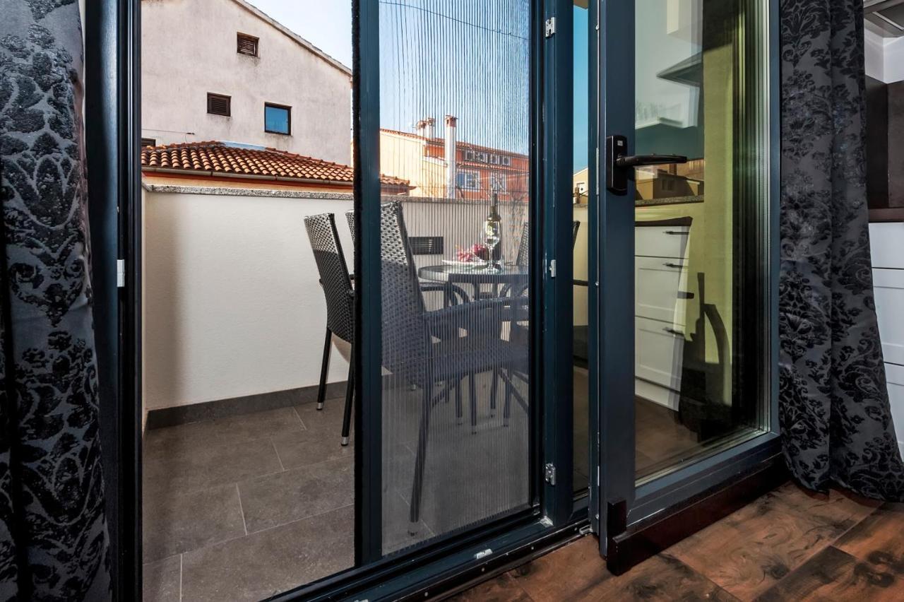 Deluxe A&a Apartma