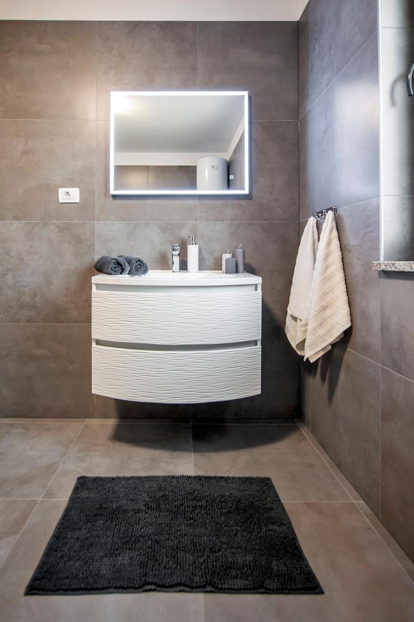 Deluxe A&a Apartma